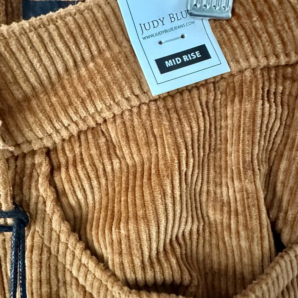 Judy Blue Cordelia Camel Corduroy Bootcut Flare Pants Women’s Size 11/30 - Picture 4 of 6